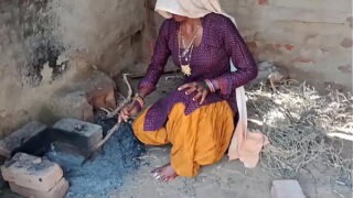 Desi hot house maid pussy licks and hard fucking by lover Video