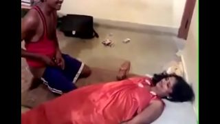 Desi man is lucky to see Bhabhi beautiful desi private parts Video