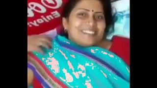 Desi mature wife randi show pussy Video