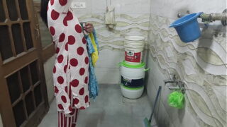 Desi Wife Boobs Sucking And Standing Style Fucked In Bathroom Video