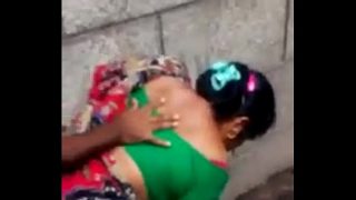 Horny Desi Couple Road side public sex