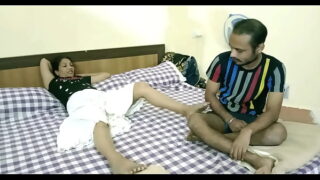 Horny Indian Desi Bhabi Fucking With Cum Inside Pussy Video