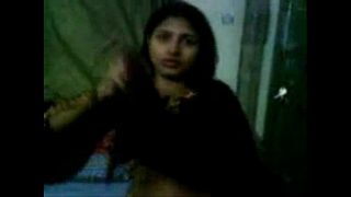 hot shaven pussie desi girl having a hot fuck with boy friend Video