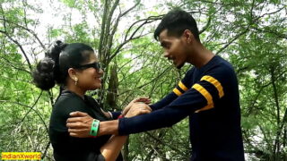 Indian Desi Beautiful Maid Outdoor Romance With Owner Video