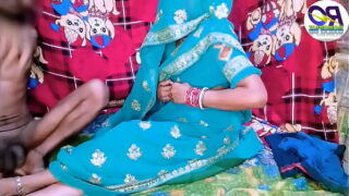 Indian Desi Wife Missionary Style Pussy Licks With Deep Fucked By Husband Video